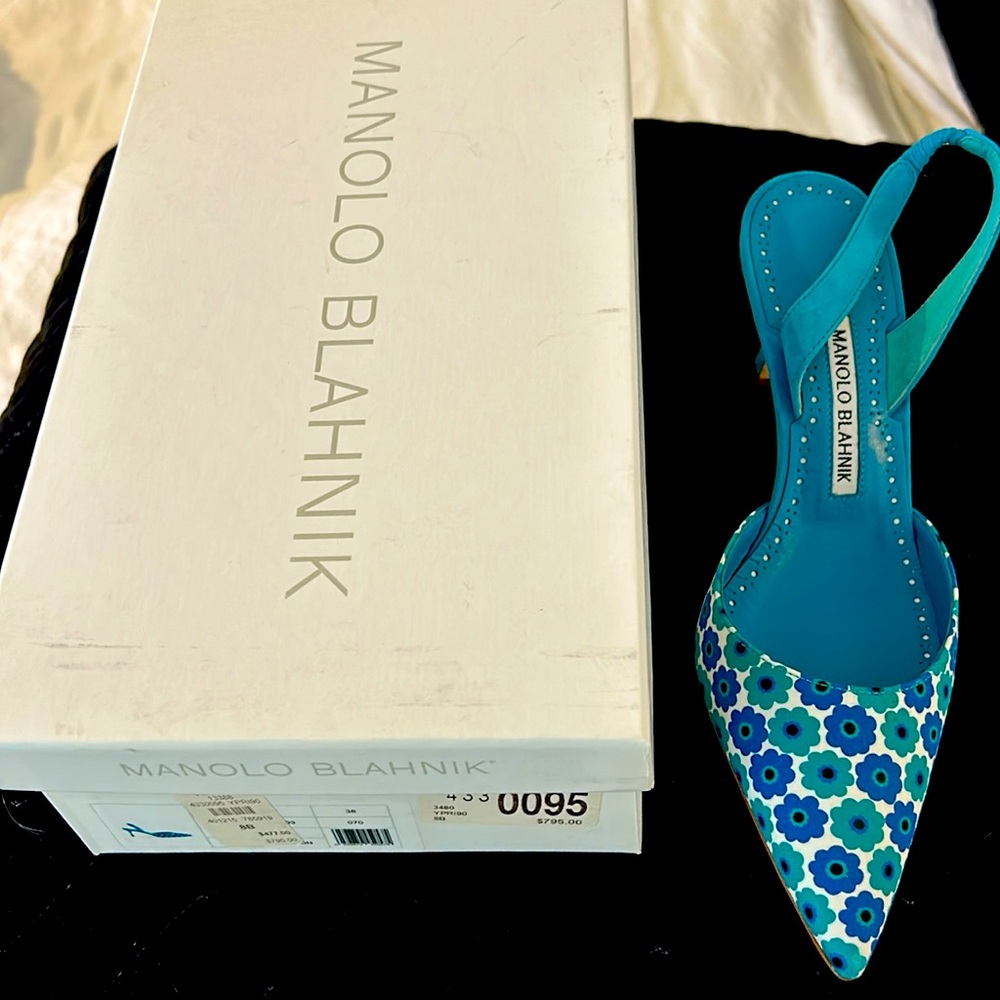 New Manila Blahnik sz 38